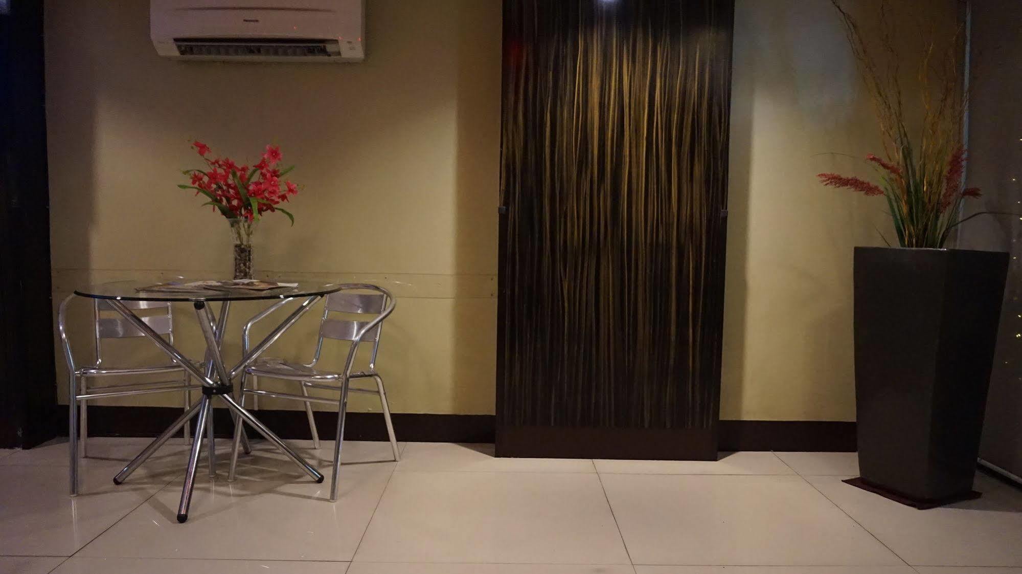 Harts Hotel-Quezon City Exteriér fotografie